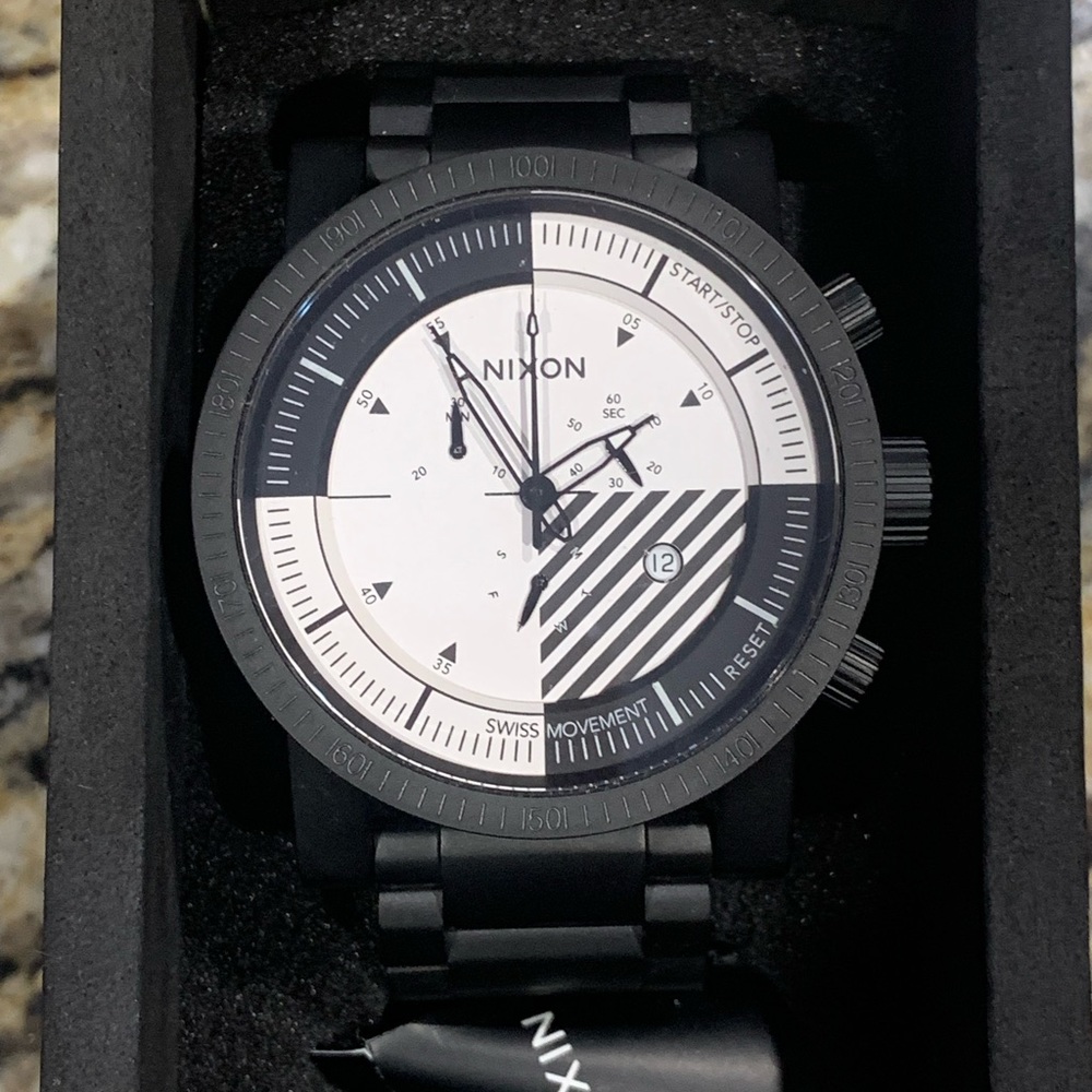 Nixon Magnacon SS II Chrono Mens Watch Swiss Movement